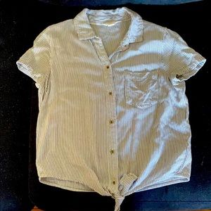 XS Aeropostale Button-Up